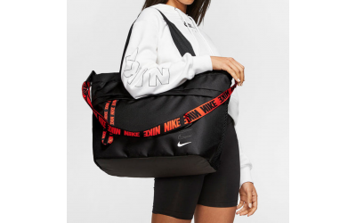 Khám Phá Các Mẫu Túi Nike Mới Nhất 2025 – Thời Trang Kết Hợp Công Năng