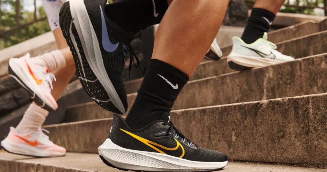 Top Đôi Giày Chạy Bộ Đường Dài Đáng Mua Nhất 2025 Top Đôi Giày Chạy Bộ Đường Dài Đáng Mua Nhất 2025