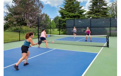 Chọn Giày Tennis & Pickleball Chuẩn Sân: Hướng Dẫn Chọn Đôi Phù Hợp Với Mọi Mặt Sân