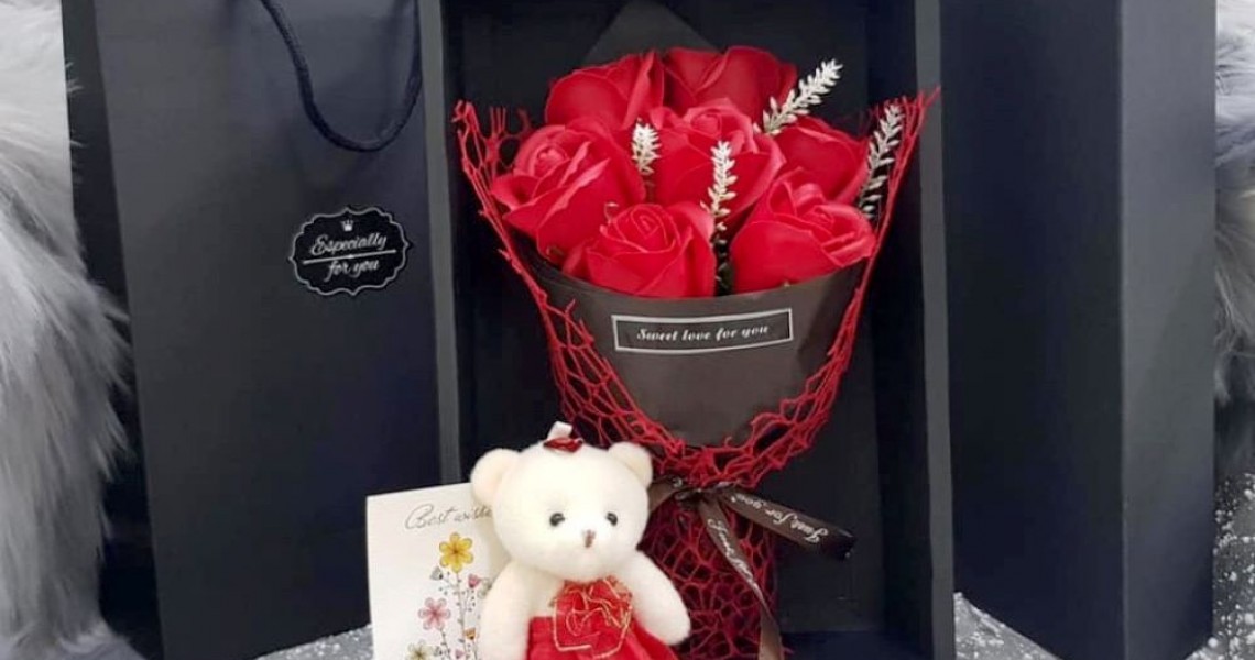 Tặng Quà Gì Cho Người Yêu? Gợi Ý Những Món Quà Ý Nghĩa Tặng Quà Gì Cho Người Yêu? Gợi Ý Những Món Quà Ý Nghĩa