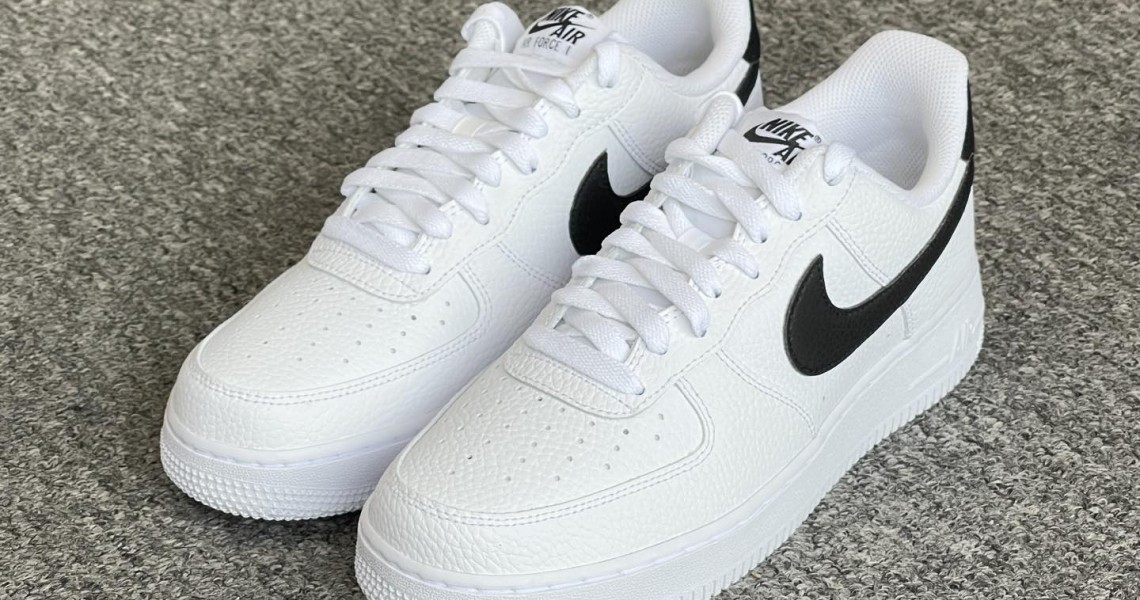 5 Kiểu Giày Không Bao Giờ Lỗi Mốt Dù Trend Có Thay Đổi