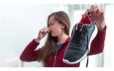 Giày Hôi? Thử Ngay 5 Cách Khử Mùi “Thần Kỳ” Cực Hiệu Quả!