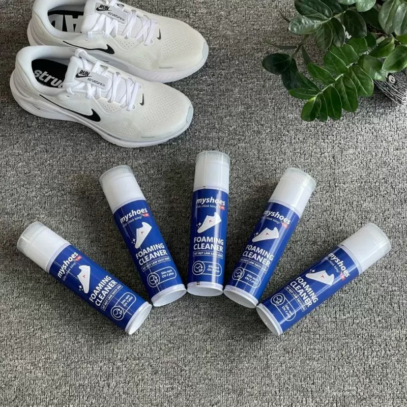 Xịt Bọt ION Làm Sạch Giày Myshoes Foaming Cleaner 300ml