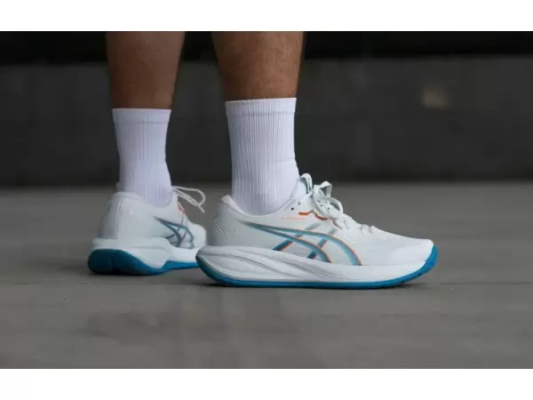 Đánh Giá Chi Tiết ASICS GEL-CUMULUS 28: Siêu Phẩm Chạy Bộ Hàng Ngày Có Đáng Đầu Tư?
