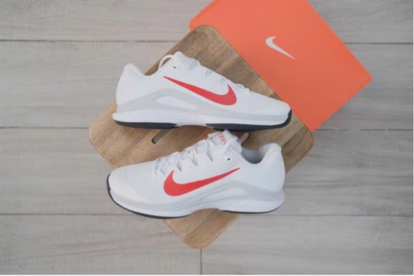 Trải Nghiệm Nike Vapor 12 HC: “Vũ Khí Tốc Độ” Cho Sân Pickleball & Tennis