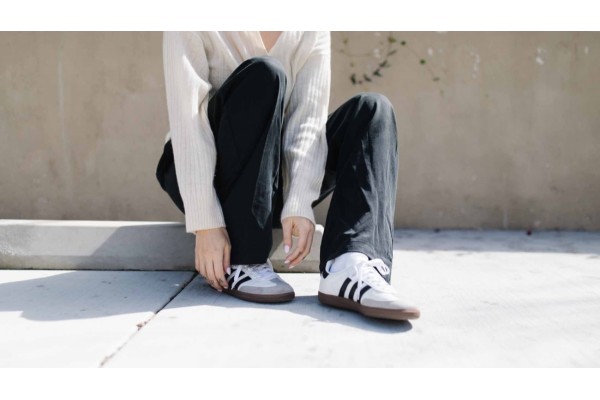 Những Mẫu Giày Adidas Quốc Dân Không Bao Giờ Out Trend