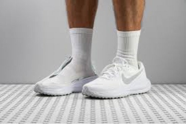 Vì Sao Nike Revolution 8 Được Nhiều Người Chọn Để Đi Hằng Ngày?